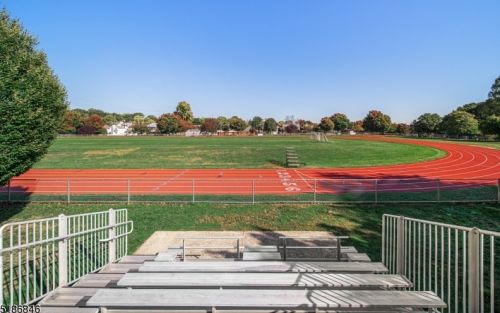 66 Hope St, Nutley NJ  07110-3120 exterior