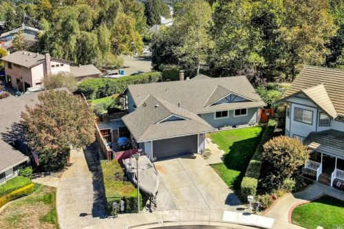 815 Royal Elf Ct, Liberty Farms, CA 95620-2227