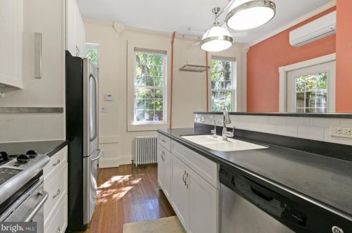 2429 Aspen St, Philadelphia, PA 19130-2534
