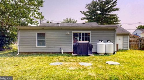 54 Hilldale Rd, Dover DE  19901-3315 exterior