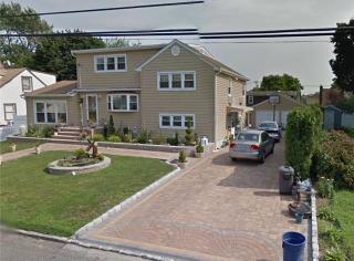 112 Madison Ave, New Hyde Park NY  11040-5229 exterior