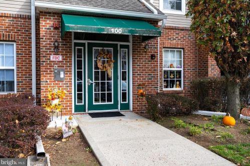 124 Mowat Cir, Trenton, NJ 08690-3214