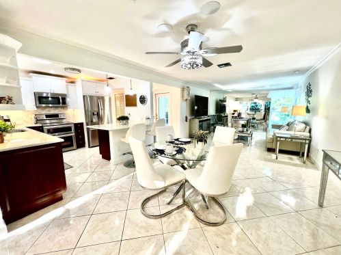 3780 Estero Bay Ln, Naples, FL 34112-6110