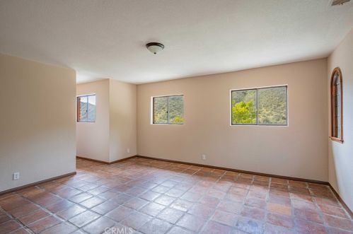 48703 De Luz Rd, Temecula CA  92590-4317 exterior