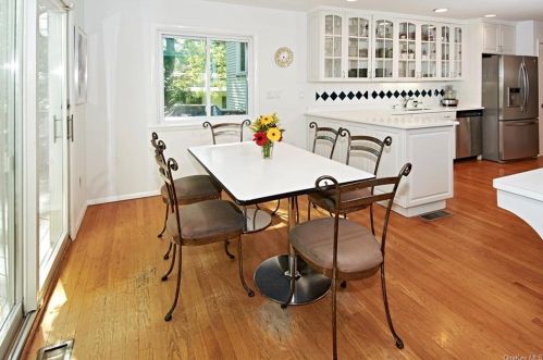 26 Bonwit Rd, Rye Brook NY  10573-1437 exterior