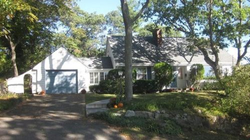 40 Prospect Ave, Swampscott, MA 01907-2236