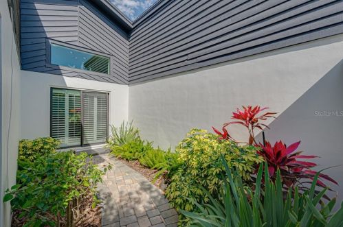 6017 Pier Pl Dr, Lakeland FL 33813-3786 exterior