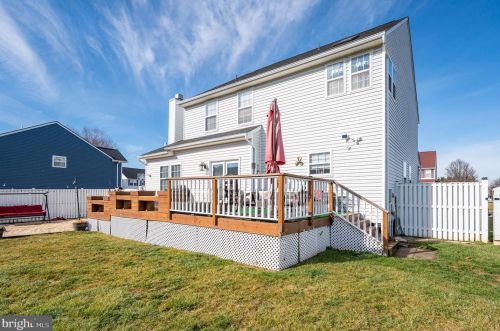 11 Gusty Ct, Charles Town WV  25414-3918 exterior