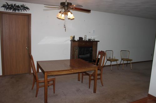 687 Elm St, Washington Ch OH  43160-2526 exterior