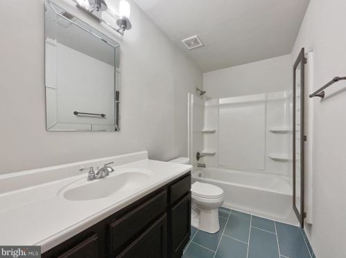 5765 Rhode Island Dr, Woodbridge VA  22193-3830 exterior