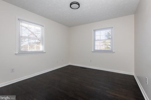 821 Blue Rdg Dr, Harrisonburg VA  22802-5012 exterior