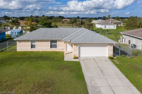 4004 21st St, Lehigh Acres, FL 33976-3349