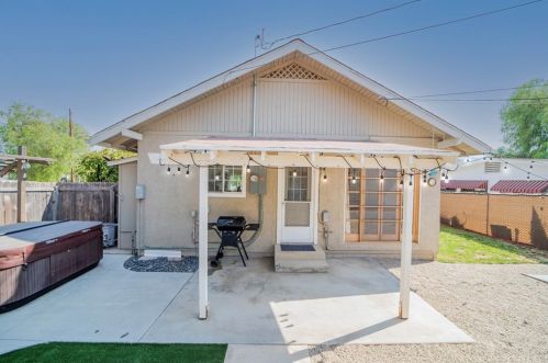 701 Limited Ave, Lake Elsinore CA  92530-3518 exterior