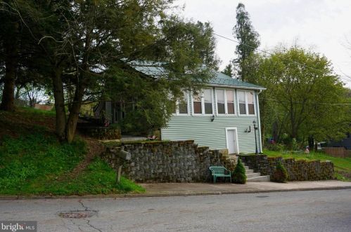 660 South St, Lykens, PA 17048-1521