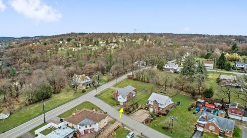 1700 Middle Rd, Glenshaw, PA 15116-3176
