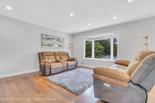 23 Yorkshire Dr, Jackson Twp NJ  08527-2626 exterior