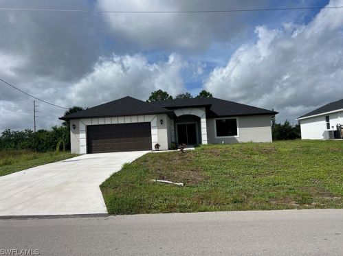 2703 6th St, Lehigh Acres FL  33976-2565 exterior