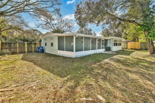 4480 16th St, Saint Petersburg FL  33703-4428 exterior