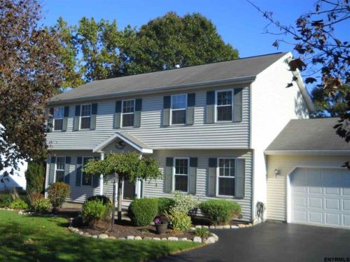 50 Ponderosa Dr, Clifton Park Center, NY 12065-6242