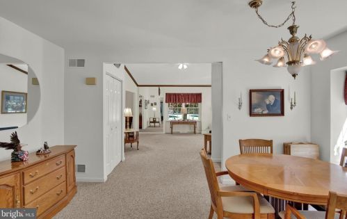 101 Strayer Dr, Carlisle PA  17013-4408 exterior