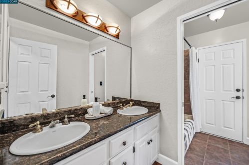 421 Evergreen Ct, Danville CA  94526-5514 exterior