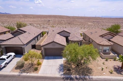 2908 Esmerelda Dr, Bullhead City AZ  86429-1126 exterior