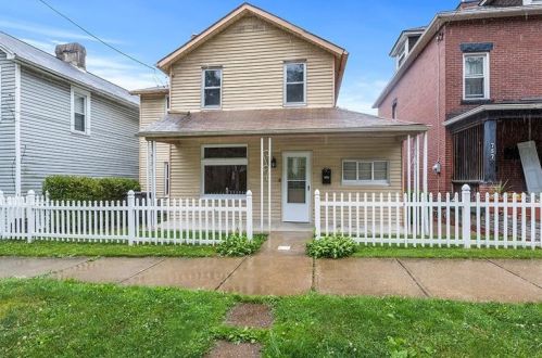 755 6th St, Oakmont PA  15139-1587 exterior