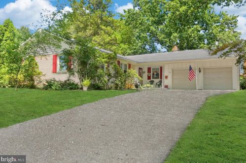 415 Allendale Way, Camp Hill, PA 17011-8407