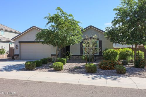 43925 Ericson Ln, Phoenix, AZ 85087-6217