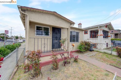 1136 92 Ave, Oakland CA 94603-1358 exterior