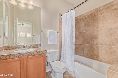 14106 12 St, Phoenix AZ 85086-8832 exterior