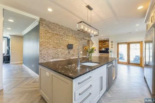 1097 Korfitsen Rd, N Milford NJ  07646-2410 exterior