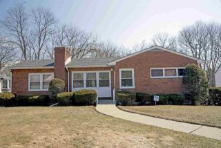 60 Ray Blvd, Poughkeepsie, NY 12603-1322