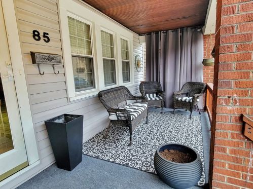 85 Admiral Dewey Ave, Pittsburgh, PA 15205-2152