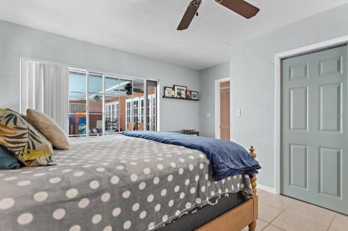 6534 18th Way, Saint Petersburg FL  33702-7146 exterior