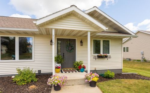 115 Sumac Dr, Alex, MN 56308-7916
