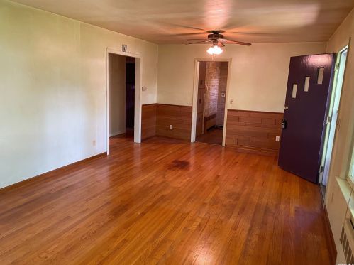 205 4th St, Elwood NY  11731-3525 exterior