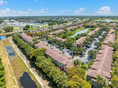 216 Lake Monterey Cir, Boynton Beach, FL 33426-8442