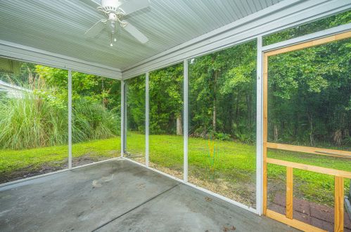 3236 Queensgate Way, Mount Pleasant SC  29466-6989 exterior