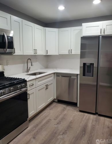 74 Glenwood Ter, Perth Amboy NJ  08863-1339 exterior