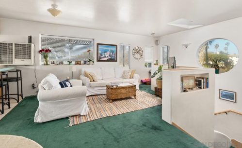 4273 Dawes St, San Diego CA 92109-1230 exterior