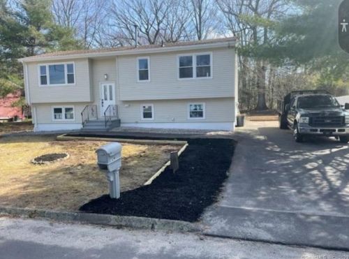 14 Springwood Rd, Waterbury, CT 06708-1851