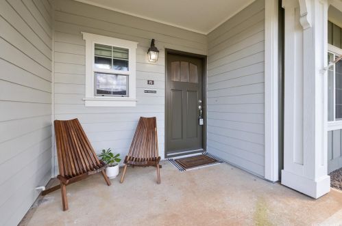 91-1151 Keoneula Blvd, Ewa Beach HI  96706-5025 exterior