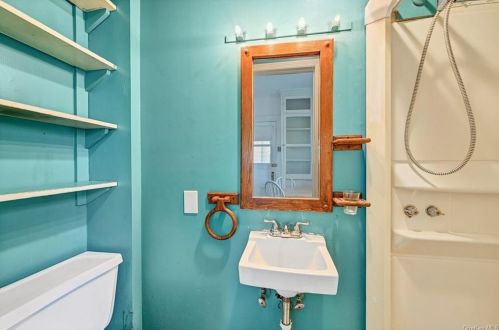 12 Royce Ave, Middletown NY  10940-4708 exterior