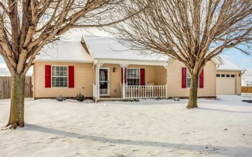 1000 Creekview Dr, Columbia TN  38401-6931 exterior