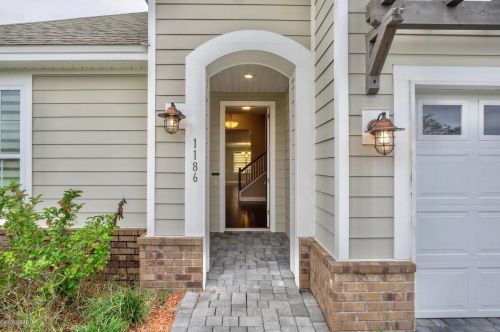 1186 Eisenhower Cir, Lynn Haven FL  32444-3116 exterior