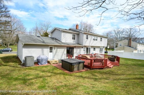 5 Lindsay Dr, Morganville, NJ 07751-1553