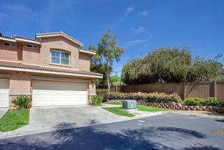 832 Morning Mist Ct, Vista, CA 92084-3345