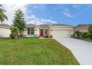 5037 47th St, Bradenton, FL 34210-2975