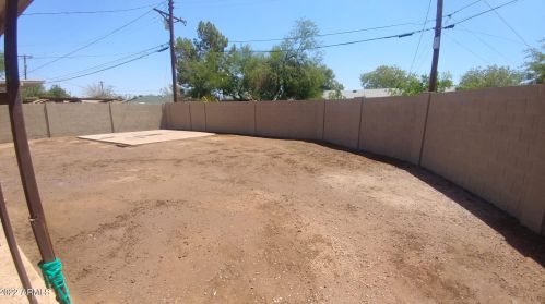 3013 37 Ave, Phoenix AZ 85053-7609 exterior